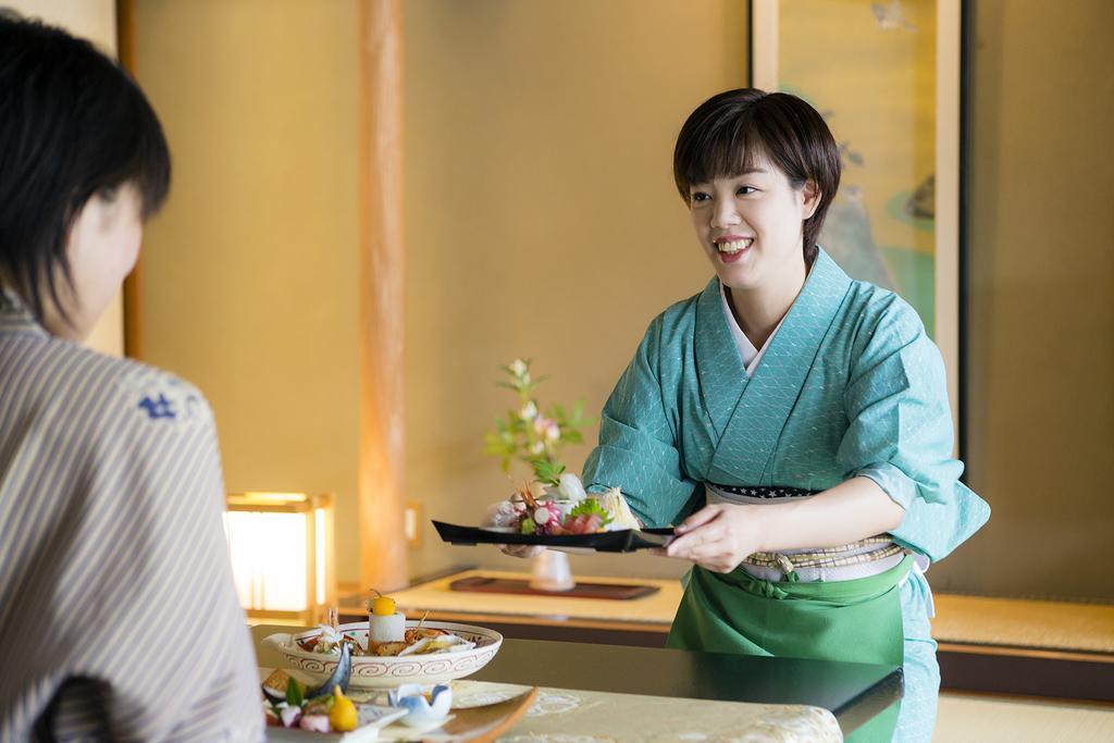 Kasenkyo Izutsuya Hotel Shin'onsen Екстериор снимка